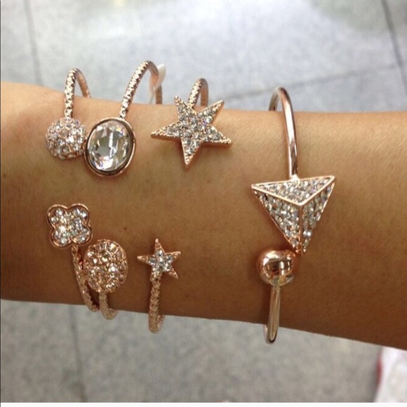 T&J Designs Jewelry - Pyramid Crystal and Rose Gold Bracelet